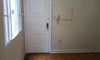 Imagem 6: Apartamento no centro, bem localizado, semi mobiliado, pintura nova