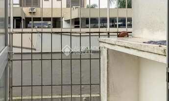 Imagem 2: Imóvel para aluguel tem 47 metros quadrados com 1 quarto em Rio Branco - Porto Alegre - RS