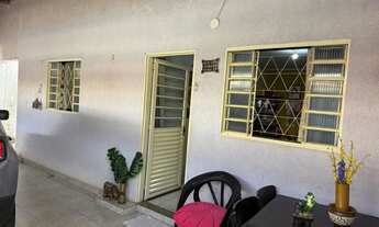 Imagem 3: Casa de esquina 3 quartos com garagem para 2 carros mais kit nos fundos