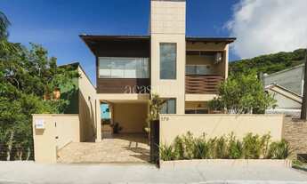 Imagem: Sobrado de alvenaria com 04 dormitórios