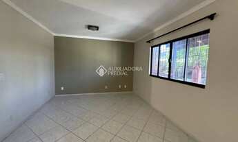 Imagem 5: Casa Mobiliada de 4 Dormitórios - Bairro Carianos - Florianópolis/SC