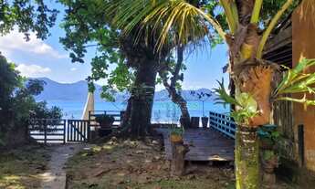 Imagem: Excelente casa frente ao mar com 9 suítes