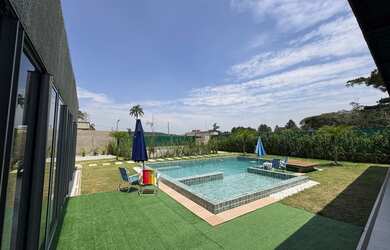 Imagem 3: Chácara Nova e Moderna com Piscina