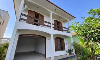 Imagem: Casa espaçosa linda