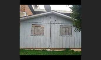 Imagem: Casa de madeira para retirada no local