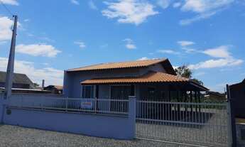 Imagem: Casa nova na Praia do Ervino SFS