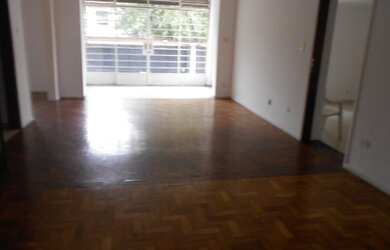 Imagem 5: Sobrado para aluguel e venda com 300 metros quadrados com 3 quartos