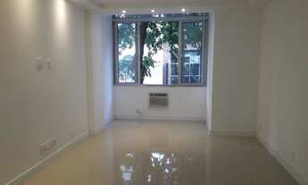 Imagem: 3 quartos sendo uma suíte e cozinha americana