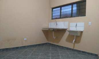 Imagem: 2 cômodos grandes (Kitnet) $500 com água