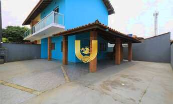 Imagem: Sobrado com 3 banheiros próximo da Praia