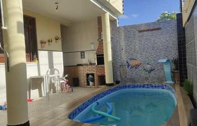 Imagem 2: Casa com piscina no Jabotiona