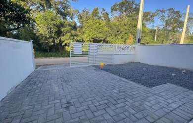 Imagem 2: Casa com amplo terreno e 2 dormitórios à venda, 64 m² por R$ 245.000 - Itapoá - Itapoá/SC