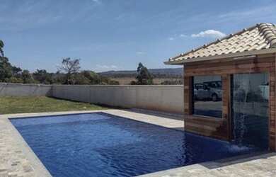 Imagem 2: Sítio de 1.000m², localizado no portal Serra Azul em Mateus Leme. Em frente ao Recanto Azu