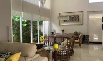 Imagem 6: Casa de condomínio para venda tem 260 metros quadrados com 3 quartos