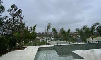 Imagem 2: Linda casa com paisagismo e próxima a portaria !!!!