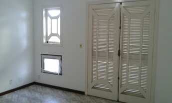 Imagem 5: Cod 2239 Casa Cavaleiros c/ 5qts, send 1suíte, 4brs, 4vgs, varand, amrs plnjds, banheira