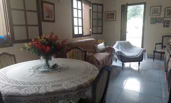 Imagem 4: Open House vende casa linear, 2 quartos no Fonseca, com anexo tipo apto e 2 vagas de gara