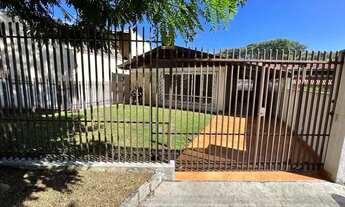 Imagem 2: ALUGO CASA R$ 2.450,00