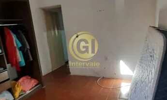 Imagem 5: Casa para aluguel possui 180 metros quadrados com 4 quartos em Primeiro de Maio - Jacareí