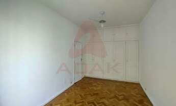 Imagem 5: Apartamento para venda possui 120 metros quadrados com 3 quartos em Copacabana - Rio de Ja