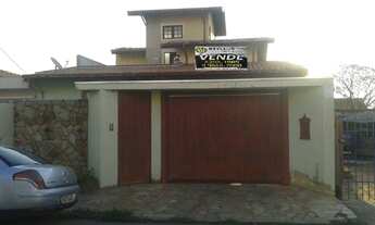 Imagem: CASA COM 4 DORMITÓRIOS À VENDA, 220 M²