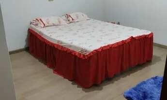 Imagem: Alugo quarto para moças e mulheres