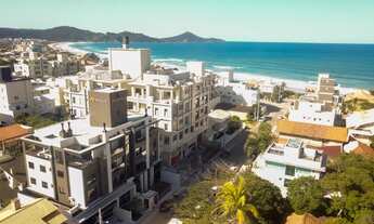 Imagem 2: Cobertura Duplex a venda, localizada a 90 metros da Praia de Canto Grande em Bombinhas, co