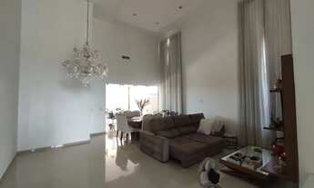 Imagem 5: Recanto do Lago - Casa de condomínio térrea para aluguel possui 220 metros quadrados com 3