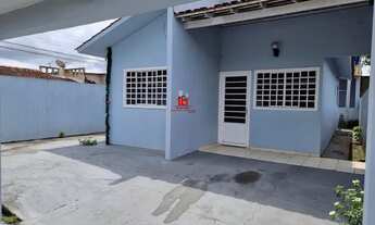 Imagem 2: Casa térrea de esquina com 3 quartos, 1 banheiro social e 1 banheiro de serviço