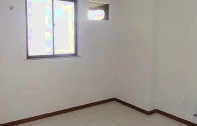 Imagem 6: ALUGO ED. ARUÃS APTO. 03 QUARTOS S/ 01 SUITE 01 VAGA NO MARCO PROX A DUQUE