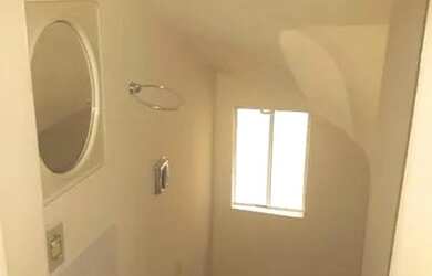 Imagem 4: Sobrado 03 dorm, na 2ª quadra atrás do Shopping São José e Calçadão da XV