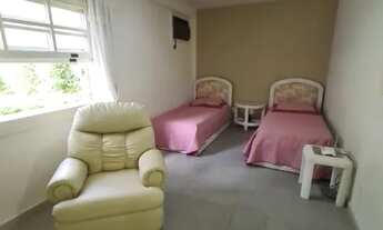 Imagem 2: Casa condomínio Portogalo dentro canal da Marina - churrasqueira - lancha na porta