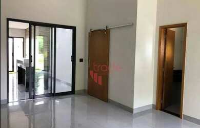 Imagem 2: Casa a Venda com 03 Suítes no Condomínio Vila Romana em Ribeirão Preto, com Piscina