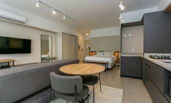 Imagem: Lindo estúdio com varanda ( próximo à