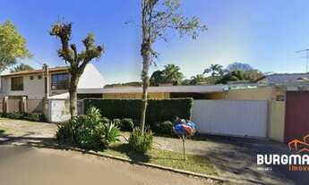 Imagem: Residência em excepcional e tranquila localização