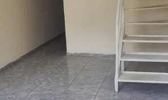 Imagem 2: Alugo casa duplex 02 quartos. Bairro: Ponto Chic, Nova Iguaçu/RJ