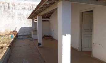 Imagem 2: Casa no centro de catanduva