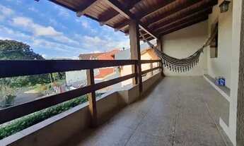 Imagem 5: Casa em Porto Alegre, no bairro Espírito Santo, com 3 dormitório(s), e 3 banheiros, à vend