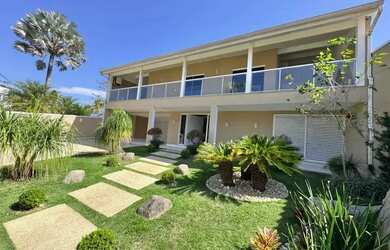 Imagem 2: Mansão beira mar com 6 Quartos sendo todos suíte à venda muito bem localizada