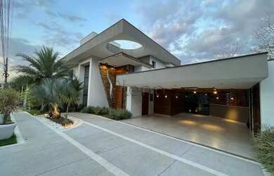 Imagem: Casa à venda e para locação com 4 suítes