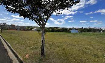 Imagem 3: Terreno em Condomínio à venda, no Condomínio Village Saint Charbel, em Araçoiaba da Serra