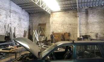 Imagem 2: Barracão 220 m2 com pé direito 4 metros