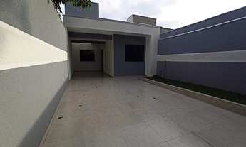 Imagem 2: Casa para venda possui 70 metros quadrados com 3 quartos em Loteamento Madrid - Maringá