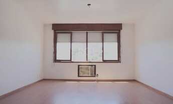 Imagem 6: Amplo apartamento a uma quadra da Cristiano Fischer, em frente ao central Parque