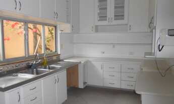 Imagem 3: Sobrado para aluguel e venda com 300 metros quadrados com 3 quartos