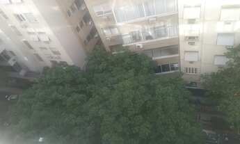 Imagem 2: Apartamento para venda possui 33 metros quadrados com 1 quarto em Copacabana - Rio de Jane