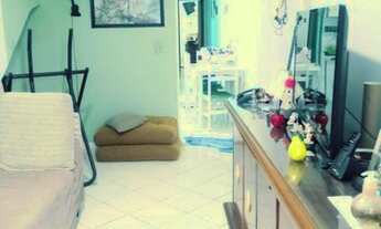 Imagem: Alugo Casa Sobreposta Baixa, 02 dormitórios