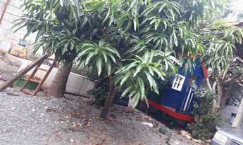 Imagem 3: Casa grande esquina com loja e jardim e garagem