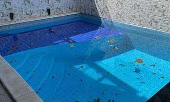 Imagem 3: Linda Casa em condomínio com 3 dormitórios sendo uma suíte, 4 vagas, piscina, churrasquei