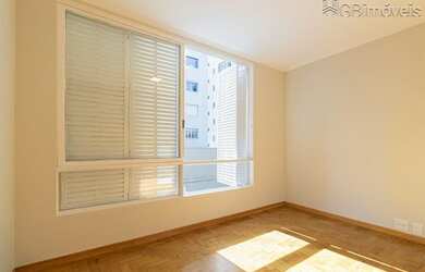 Imagem 3: Apartamento reformado a venda em Moema